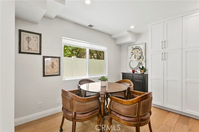 Building Photo - 711 Heliotrope Ave