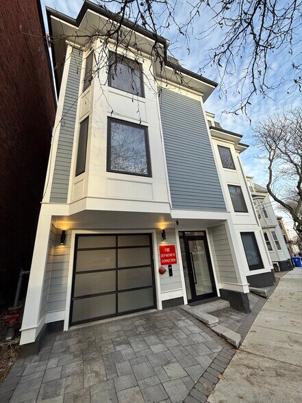 Building Photo - 238 Webster St