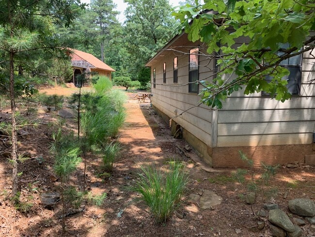 Building Photo - 31041 Dove Ln
