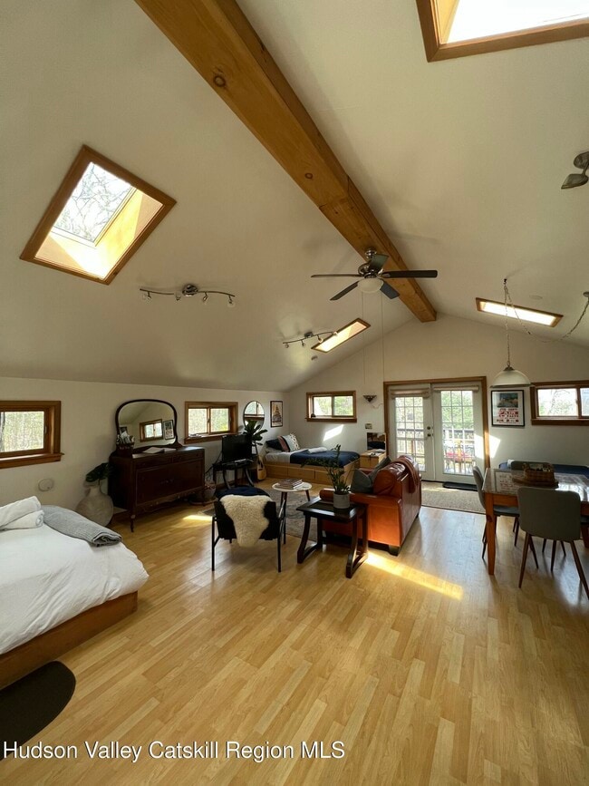 Building Photo - 40 Sunset Ridge