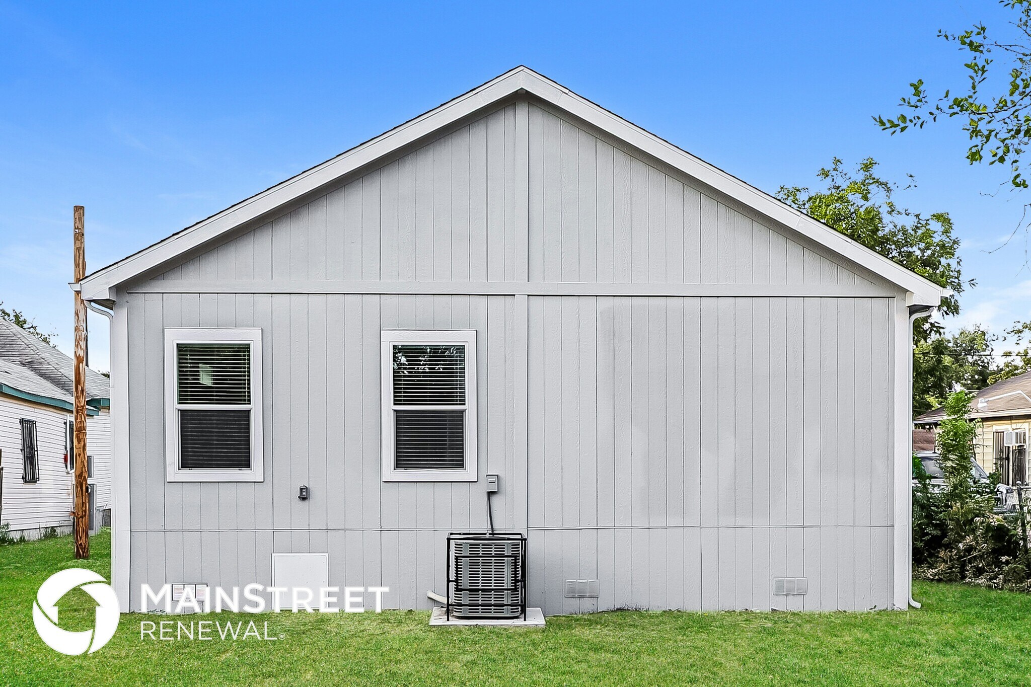 Building Photo - 839 Perez St