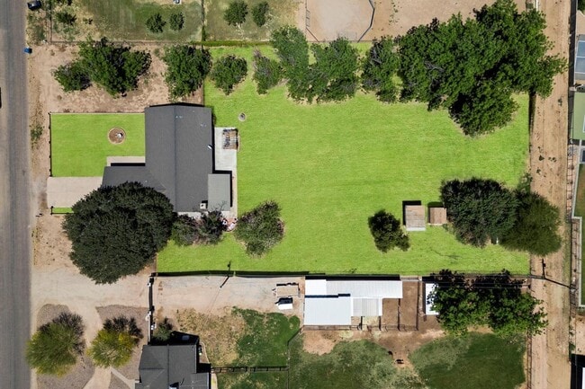 Building Photo - 23265 Vía Del Arroyo