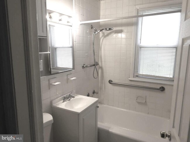 Building Photo - 8220 Cornwall Rd