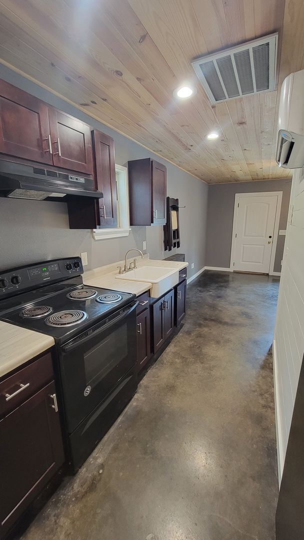 Building Photo - 1 Bedroom/1 Bathroom Apartment in Batesville
