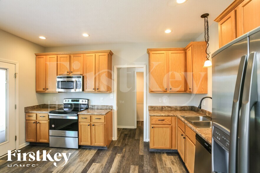 Building Photo - 3041 Sholty Ct