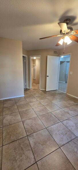 Building Photo - 3016 Parkway Blvd