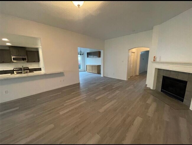 Building Photo - 21338 Hadrian Dr