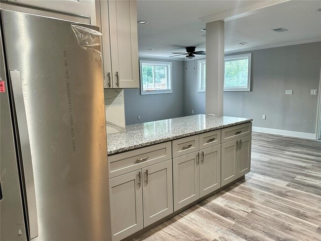 Building Photo - 6032 Sheelin Dr