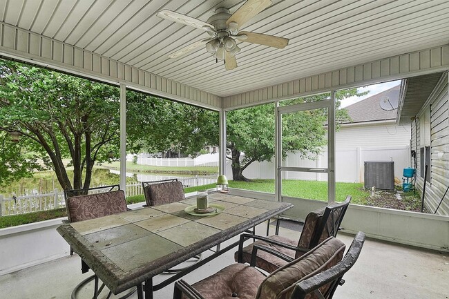 Building Photo - 237 N Hidden Tree Dr