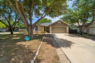 Building Photo - 301 Zebra Dr