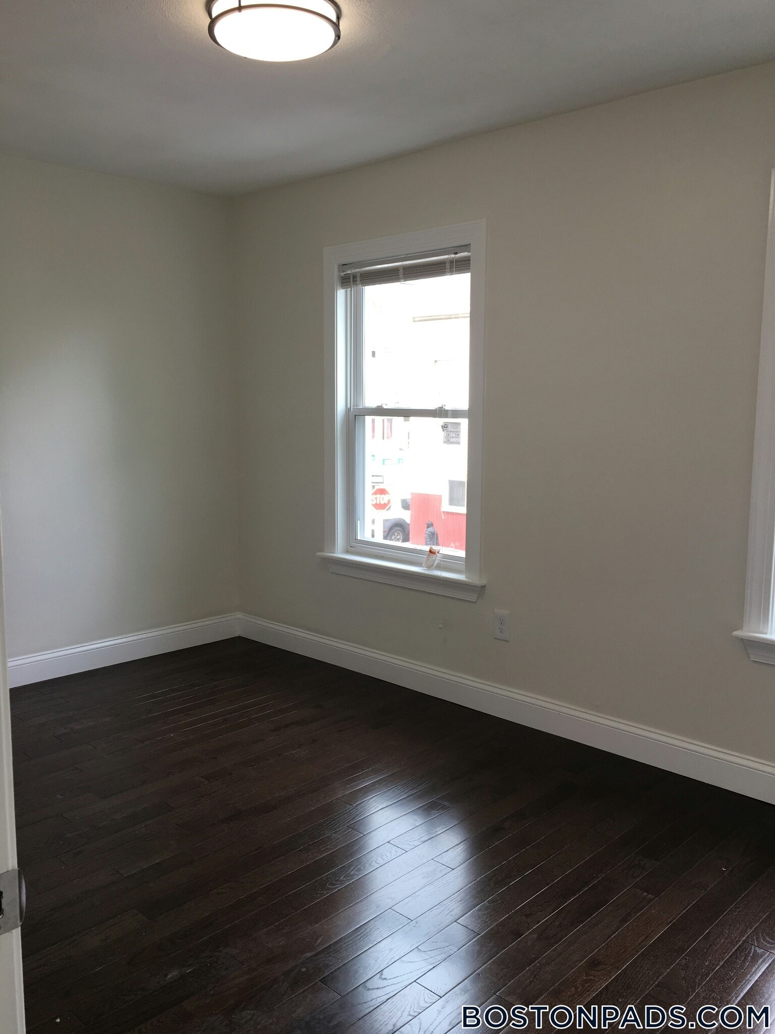 Building Photo - 130 Brooks St