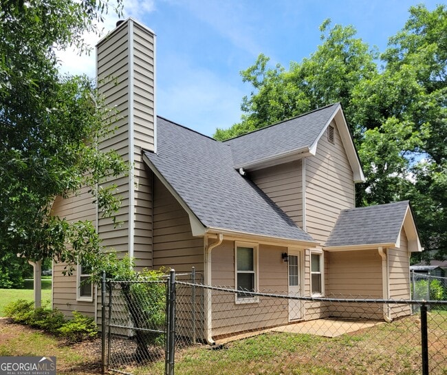 Building Photo - 611 Leigh Ct