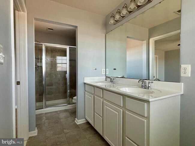 Building Photo - 212 Fiesta Drive