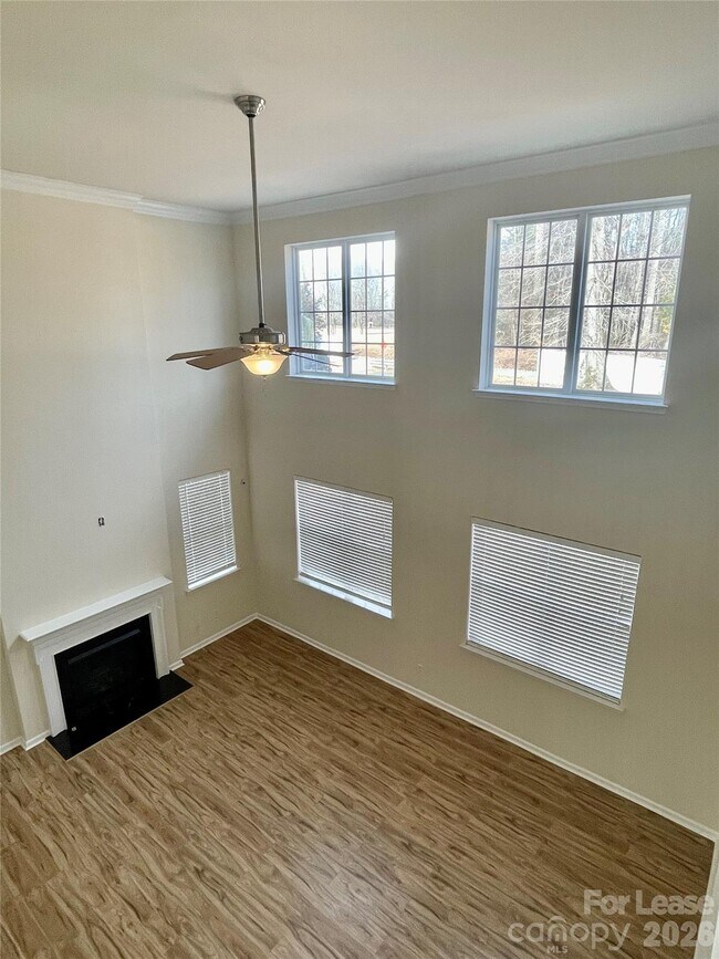 Building Photo - 13722 Delstone Dr