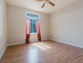 Building Photo - 4255 E Morada Ln