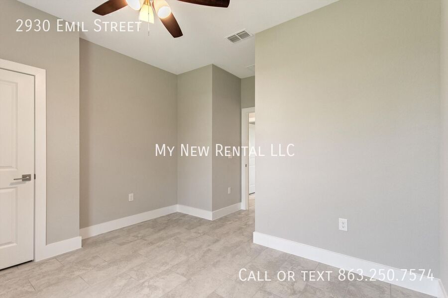 Building Photo - 2930 Emil St