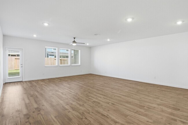 Building Photo - 3538 Adelie Ln