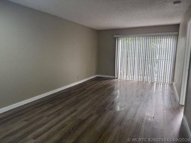 Building Photo - 8600 N Sherman Cir