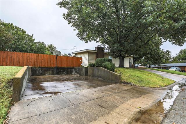 Building Photo - 5001 Stadium Dr