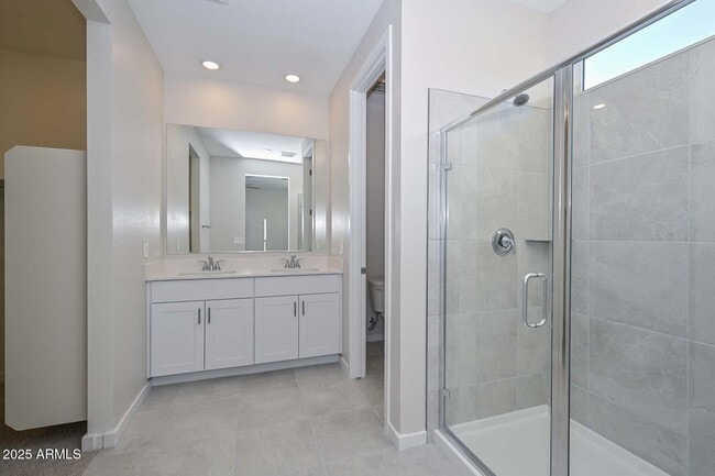 Building Photo - 17619 W Monroe St