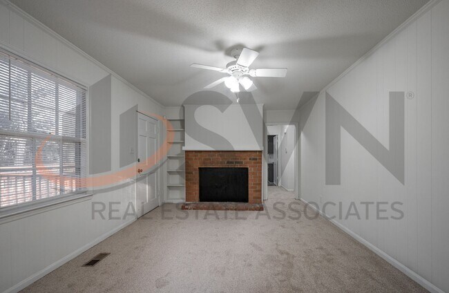 Building Photo - Spacious Home in Desirable Hope Valley Neighborhood!