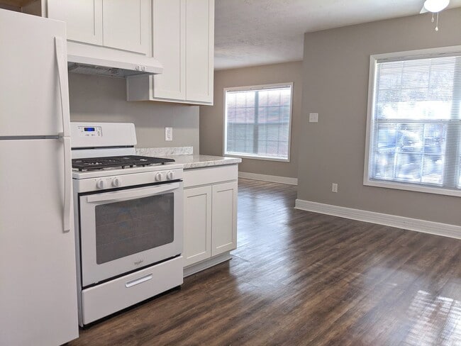 Building Photo - Available for April Move in! - Renovated 3 Bed 1.5 Bath House Biking Distance to Campus!