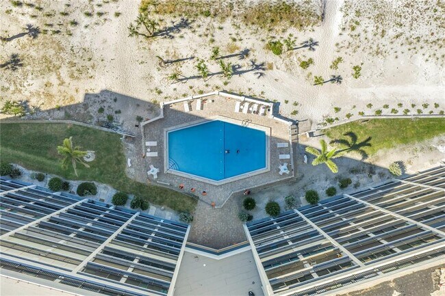 Building Photo - 111 Whispering Sands Cir