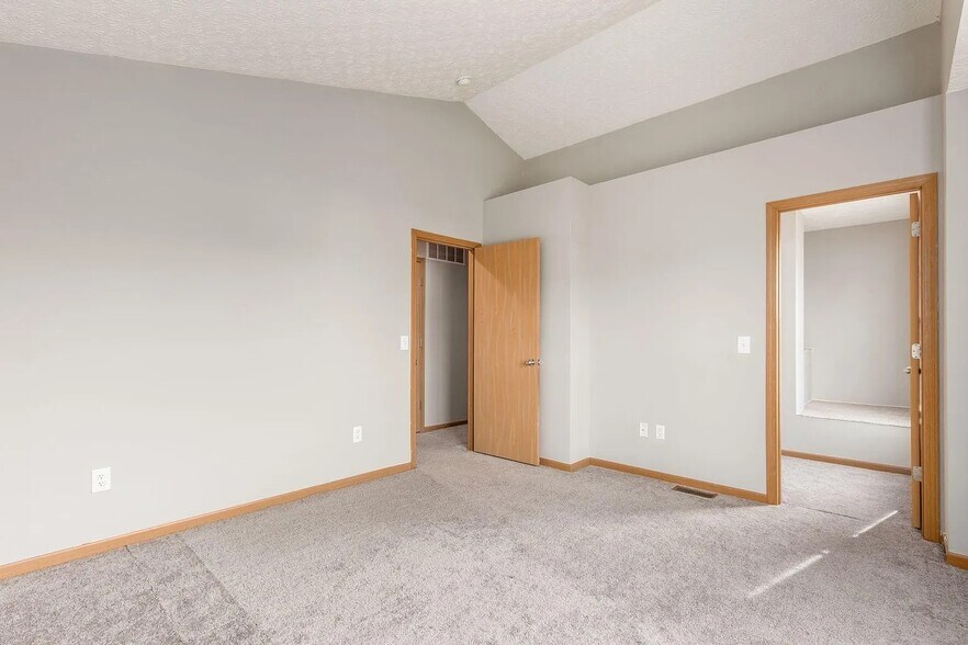 Building Photo - 6168 Broad Stripes Ave