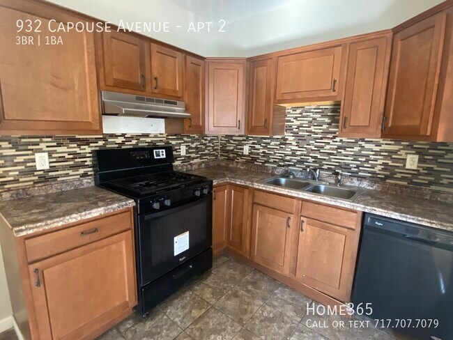 Building Photo - COZY 3 bed-1bath UNIT