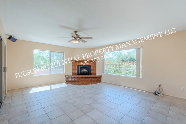 Building Photo - 5084 N Camino Del Lazo