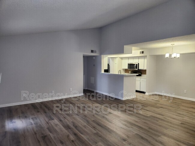 Building Photo - 5587 Devonbriar Way