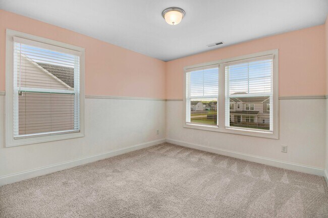 Building Photo - 105 Salmon Ln