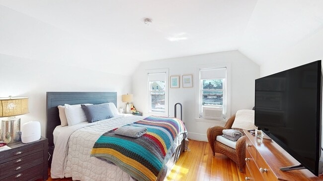 Building Photo - 70 Hudson St