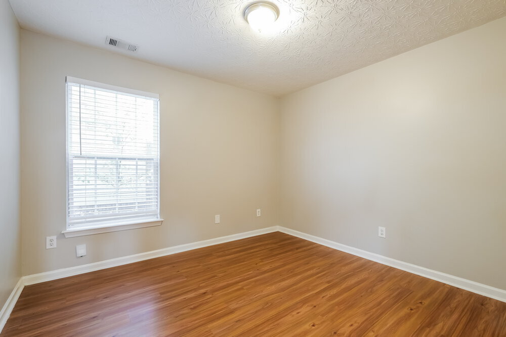 Building Photo - 533 Arrowhead Dr