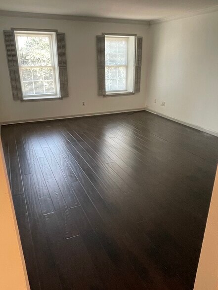 Living Room - 361 N Post Oak Ln