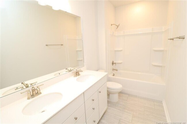 Building Photo - 756 Ben Ledi Ct