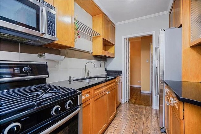 Building Photo - 6665 Colonial Rd