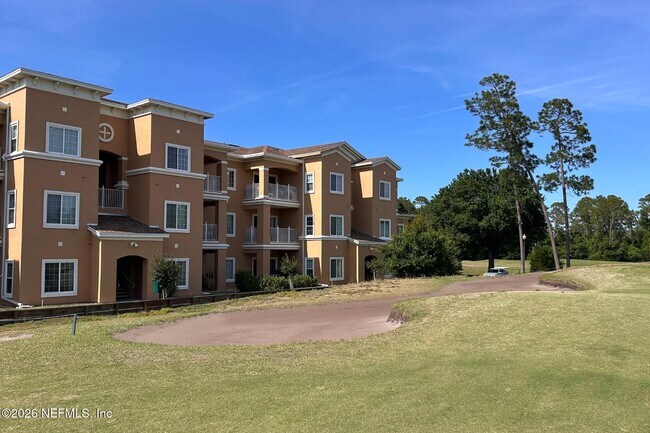 Building Photo - 540 Florida Club Blvd
