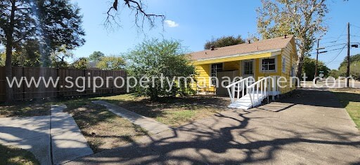 Primary Photo - 2 bedroom Irving home for rent!