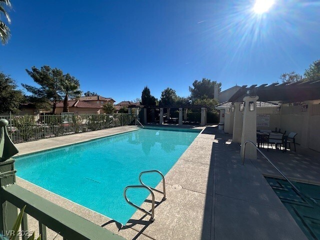 Building Photo - 1200 Valerio Ln