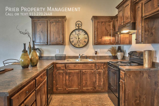 Building Photo - 267 N Ferrel St