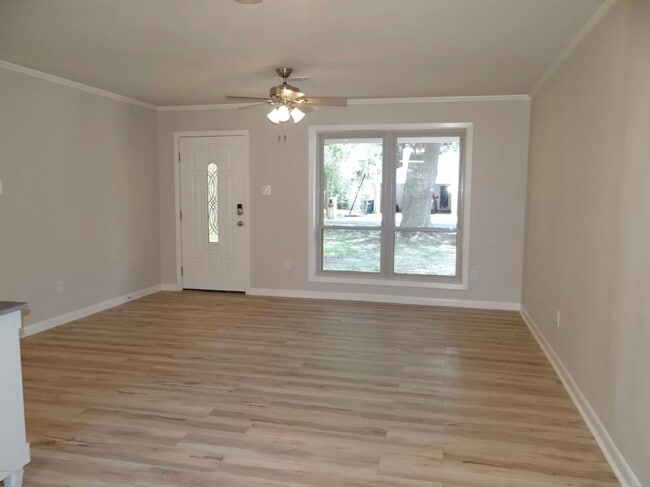 Building Photo - 107 Essex St