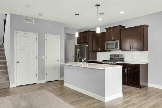 Building Photo - 6447 Inspire Cir S