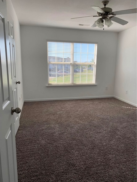 Building Photo - 759 Bellview Way