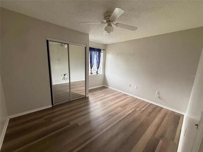 Building Photo - 3705 SW 27th St