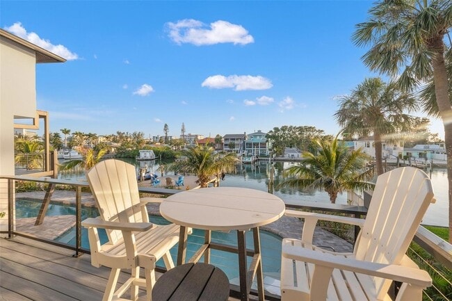 Building Photo - 12404 Capri Cir N