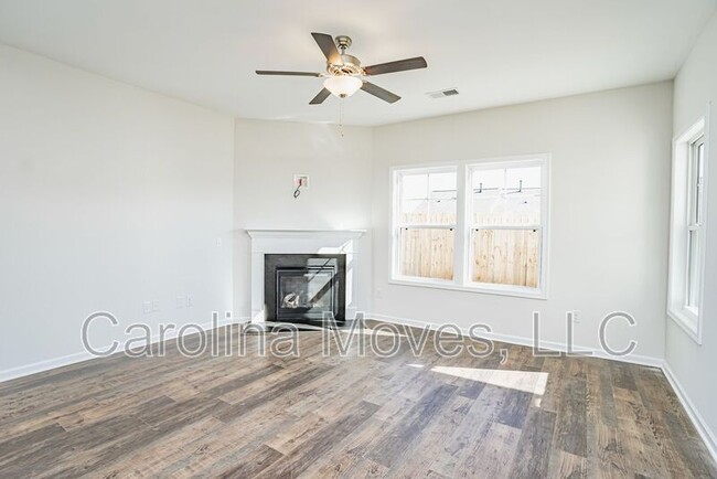 Building Photo - 300 Trail Branch Ct