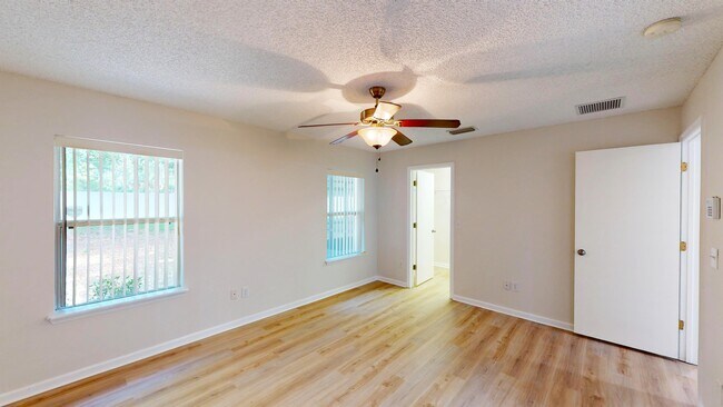 Building Photo - 5 Ryland Pl