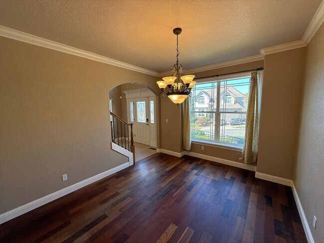 Primary Photo - 1690 Titan Dr NW