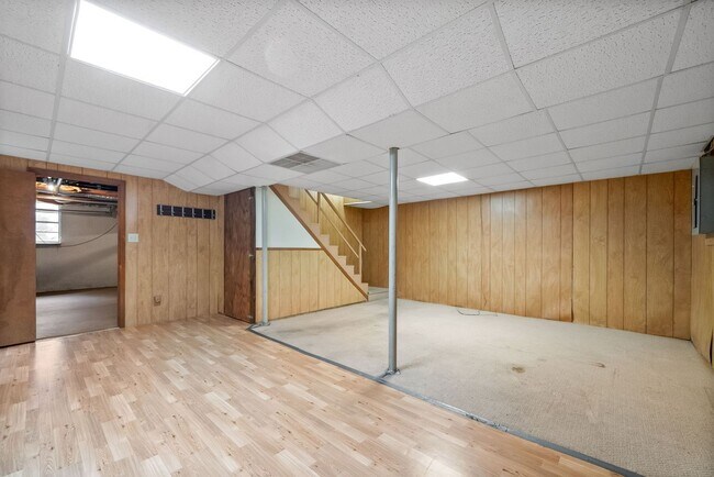 Building Photo - 510 Aspen Dr